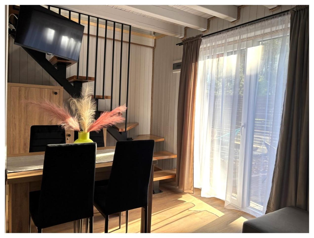 Resort Eden - Domki, Pokoje, Apartamenty Jastrzebia Gora Ngoại thất bức ảnh